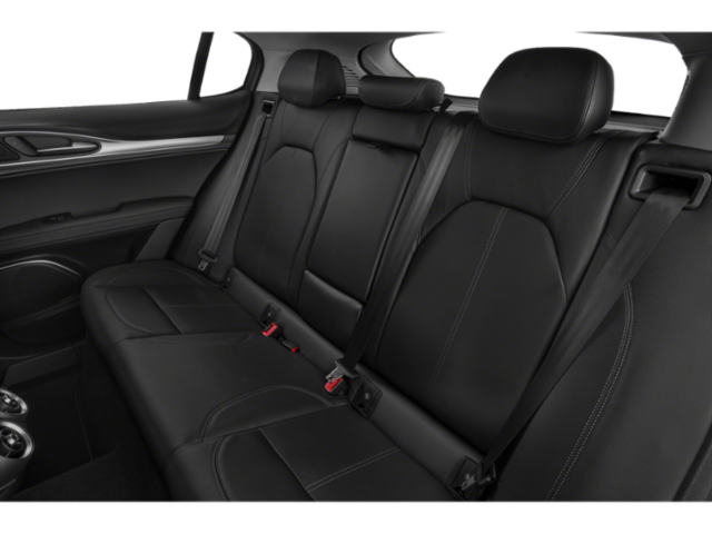 2018 Alfa Romeo Stelvio Base