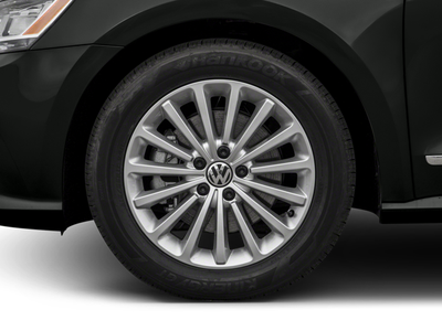2018 Volkswagen Passat 2.0T R-Line