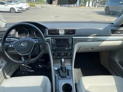 2017 Volkswagen Passat 1.8T SE
