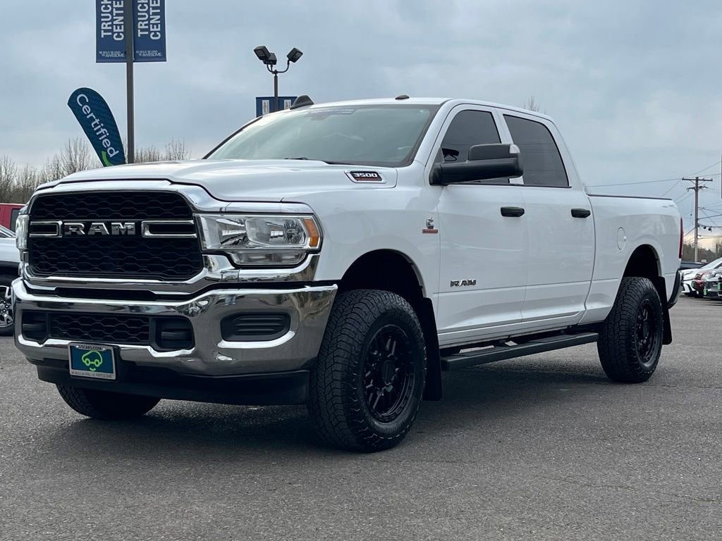 2020 RAM 3500 Tradesman Crew Cab 4x4 6'4" Box