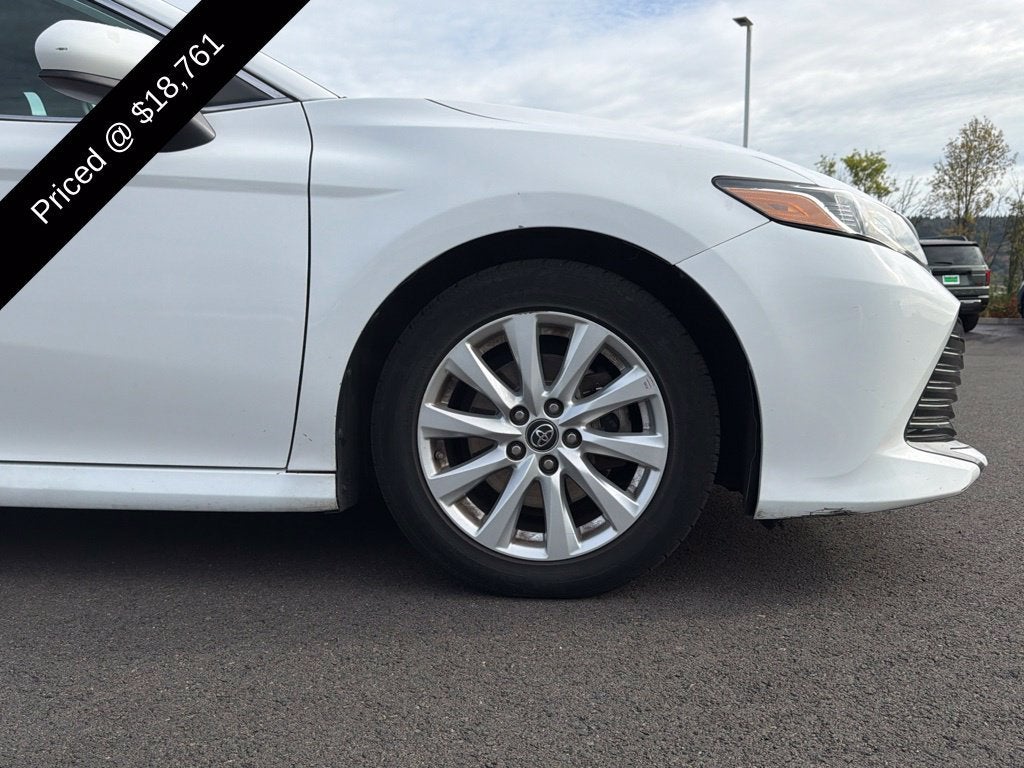 2019 Toyota Camry LE