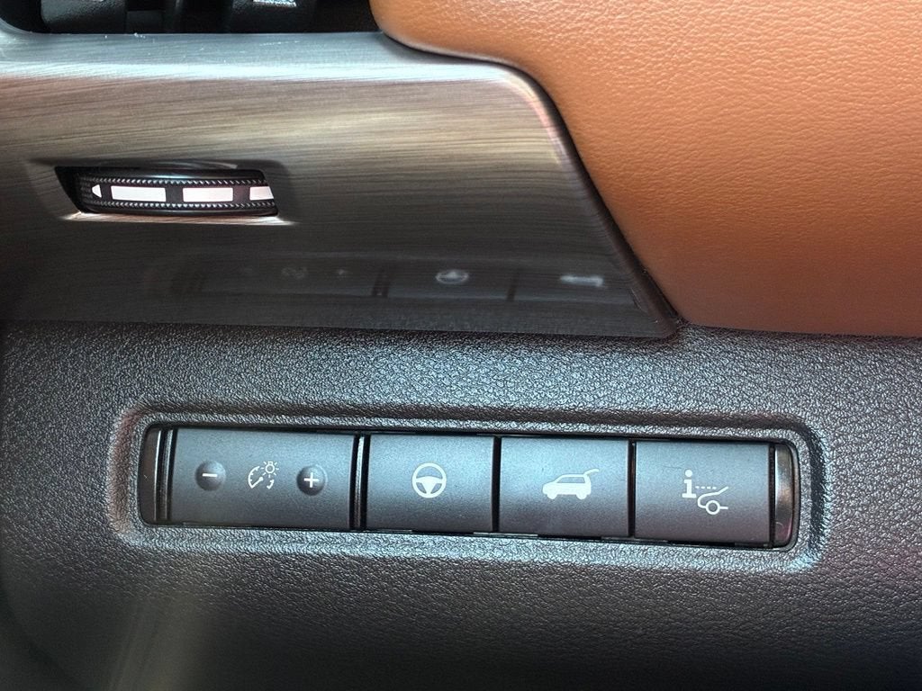 2024 Nissan Pathfinder Platinum 4WD