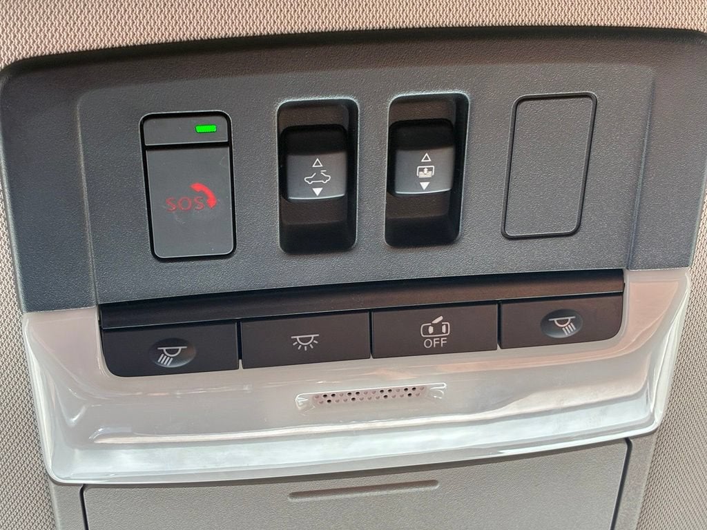 2024 Nissan Pathfinder Platinum 4WD