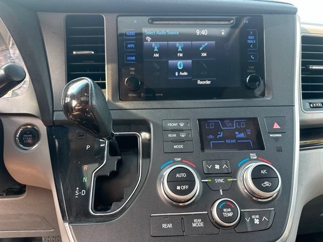 2016 Toyota Sienna XLE