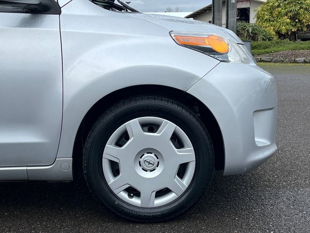 2014 Scion xD 5-Door Hatchback 4-Spd AT