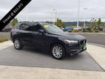 2017 Volvo XC90 T6 Momentum