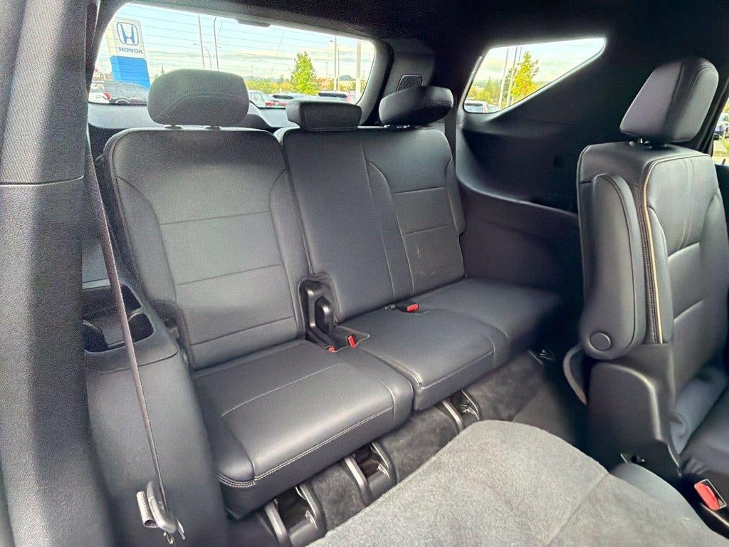 2025 Chevrolet Traverse AWD High Country