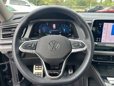 2024 Volkswagen Atlas 2.0T Peak Edition SEL