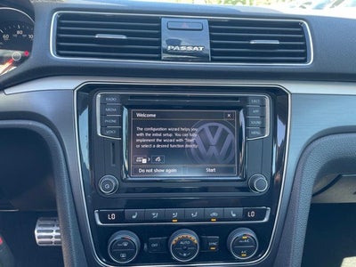 2018 Volkswagen Passat 2.0T R-Line
