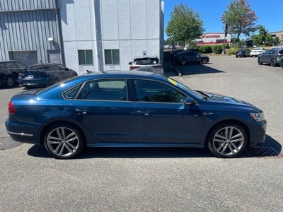 2018 Volkswagen Passat 2.0T R-Line