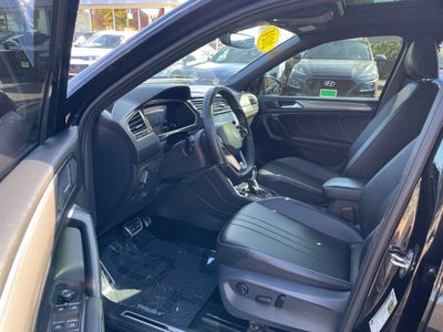 2024 Volkswagen Tiguan 2.0T SE R-Line Black