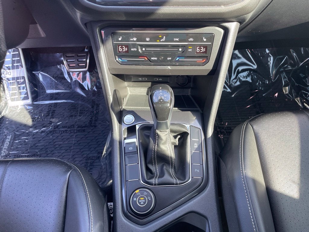 2024 Volkswagen Tiguan 2.0T SE R-Line Black