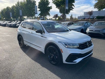 2024 Volkswagen Tiguan 2.0T SE R-Line Black