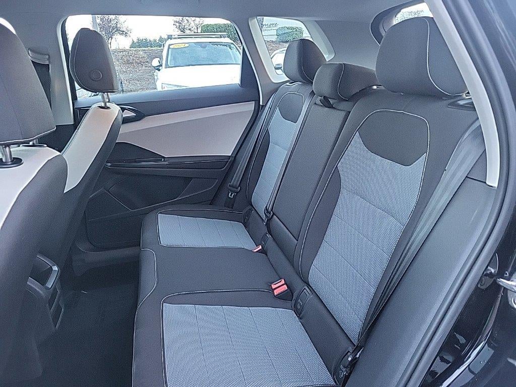 2025 Volkswagen Taos S