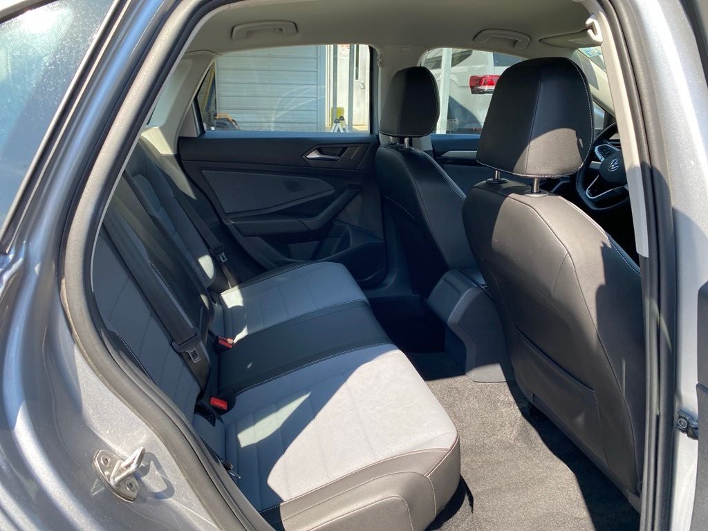 2025 Volkswagen Jetta 1.5T SE