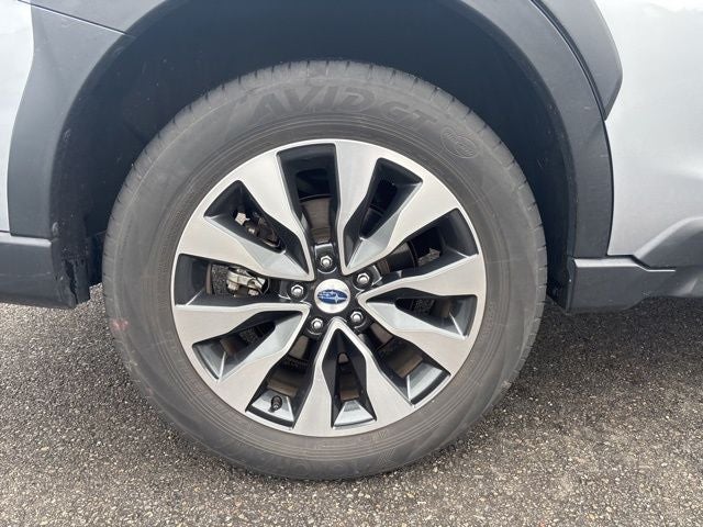 2023 Subaru Outback Touring