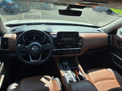 2024 Nissan Pathfinder Platinum