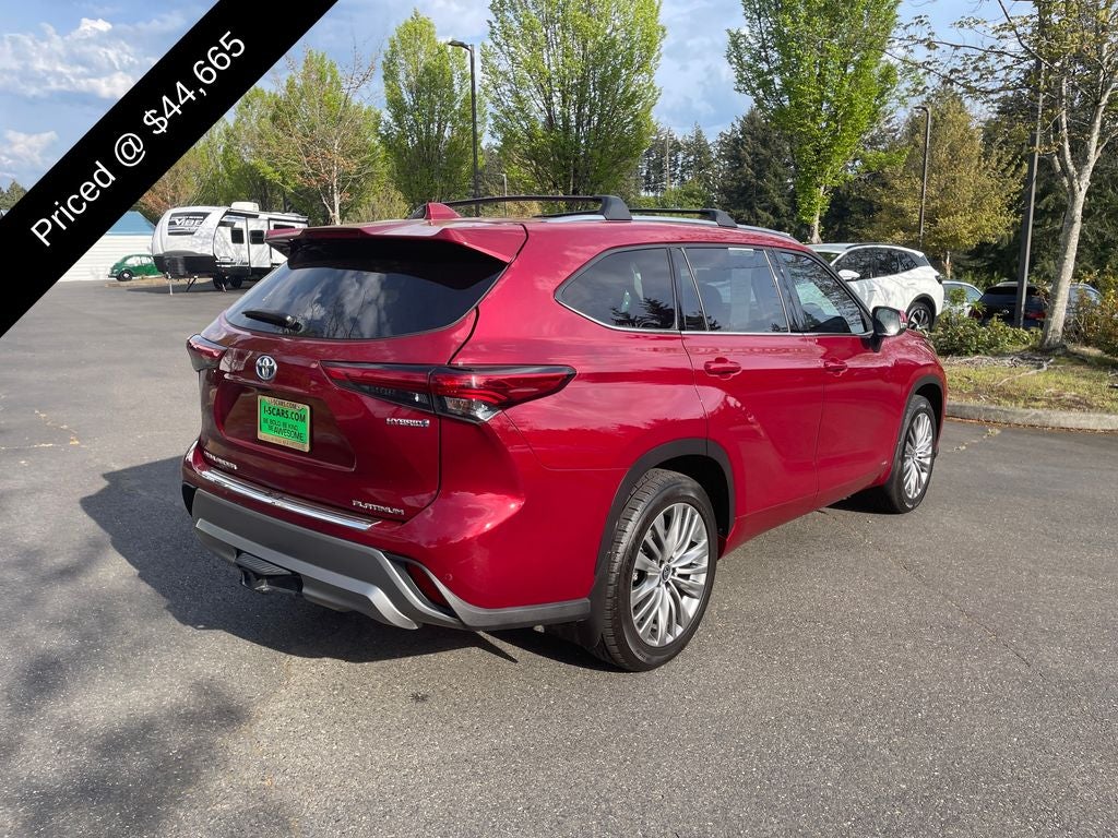 2022 Toyota Highlander Hybrid Platinum