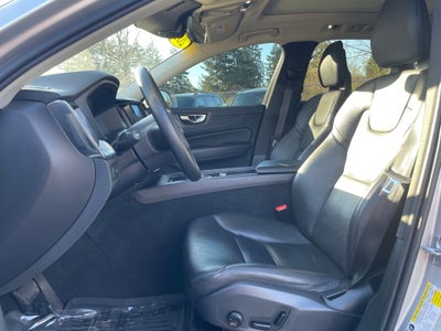 2018 Volvo XC60 T6 Momentum
