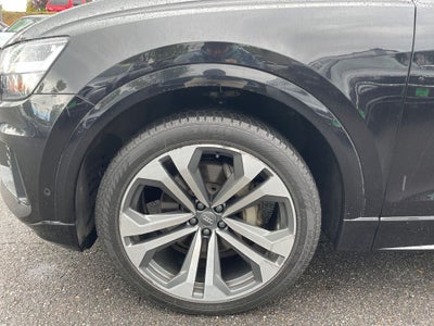 2020 Audi Q8 55 Premium Plus quattro