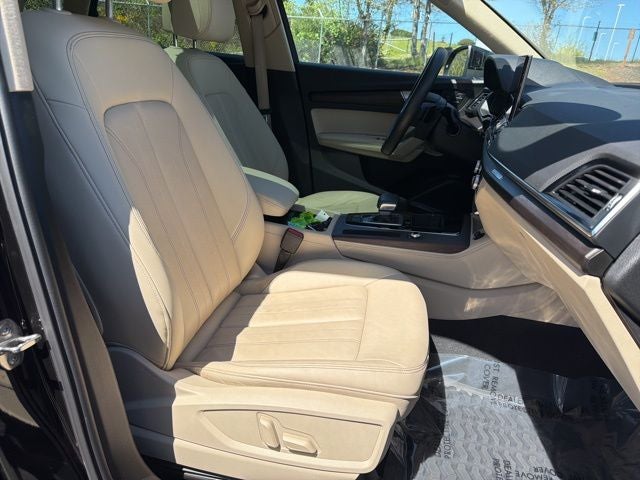 2023 Audi Q5 45 S line Premium quattro