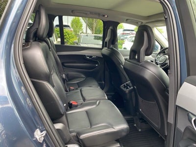 2021 Volvo XC90 T5 Momentum