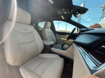 2017 Cadillac XT5 Premium Luxury