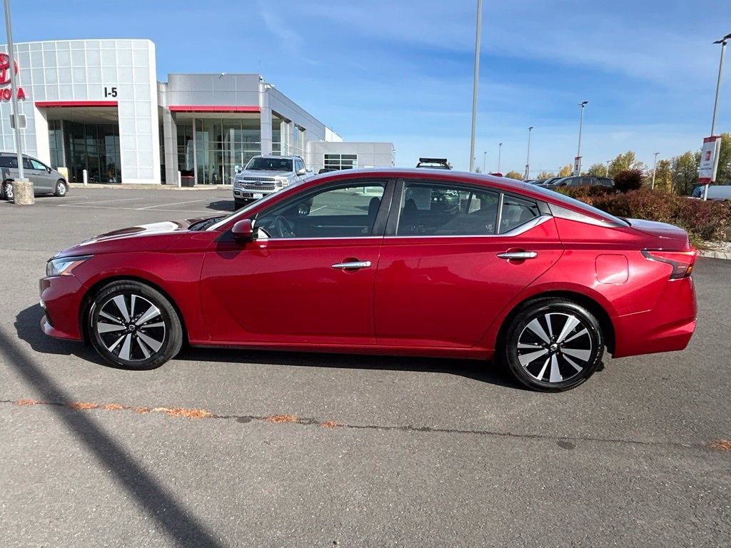 2021 Nissan Altima 2.5 SV