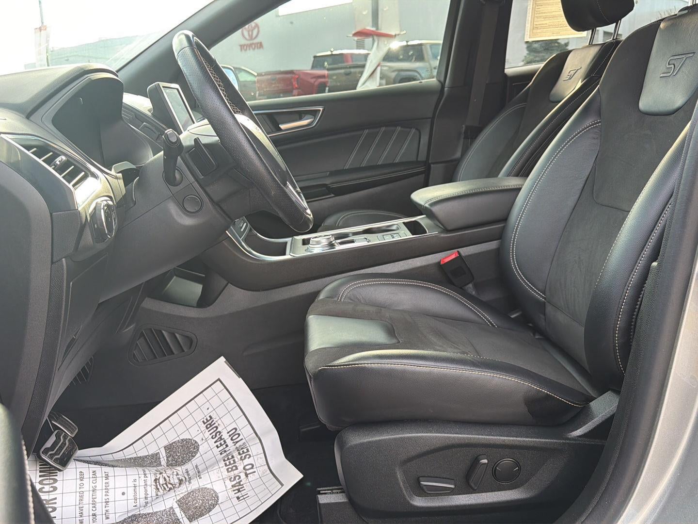 2022 Ford Edge ST