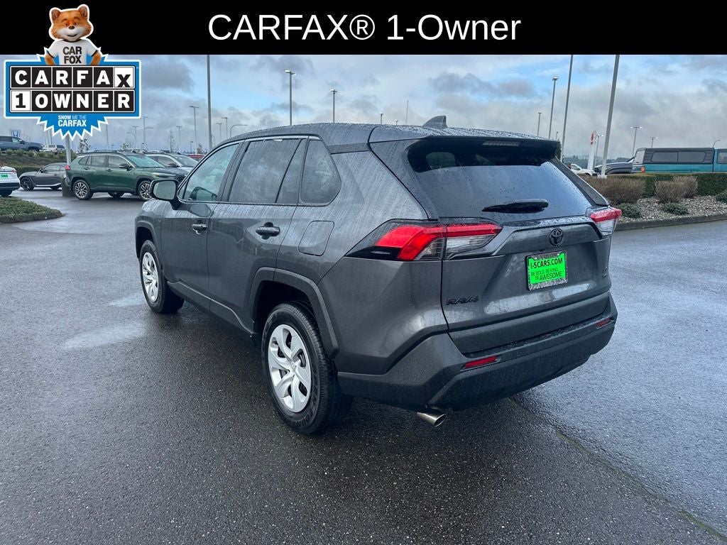 2024 Toyota RAV4 LE