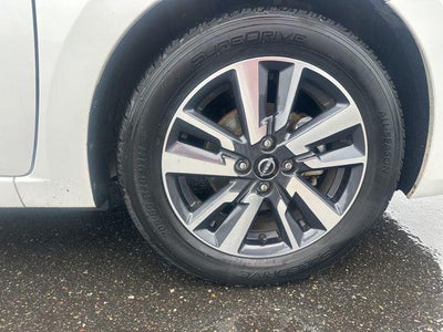 2023 Nissan Versa 1.6 SV