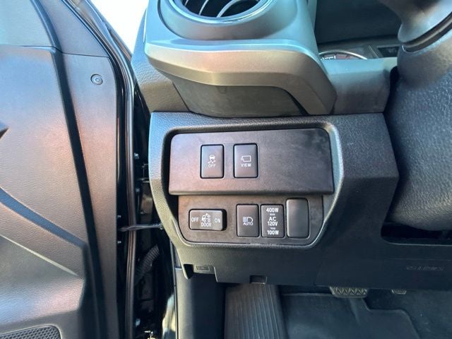 2023 Toyota Tacoma Limited V6