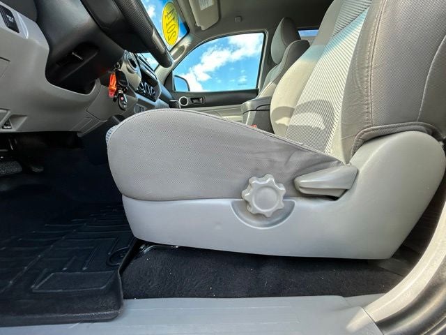 2014 Toyota Tacoma Base V6
