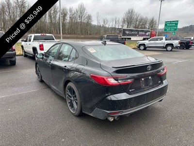 2025 Toyota Camry SE