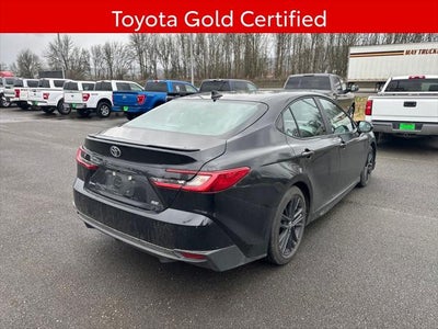 2025 Toyota Camry SE