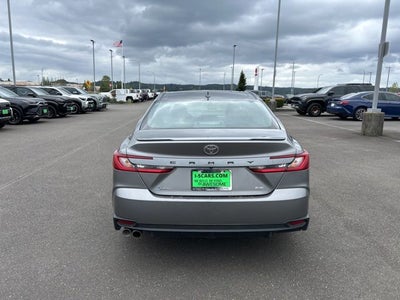 2025 Toyota Camry SE