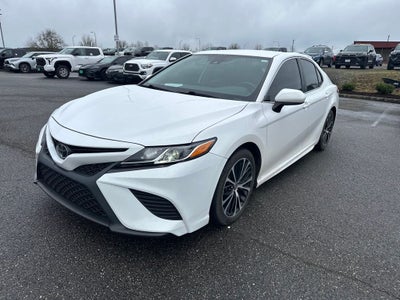 2020 Toyota Camry SE