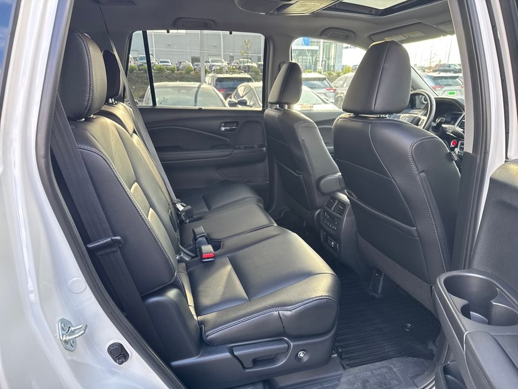2021 Honda Pilot Touring 8 Passenger