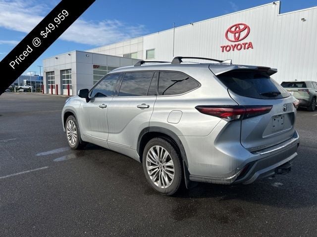 2024 Toyota Highlander Hybrid Platinum