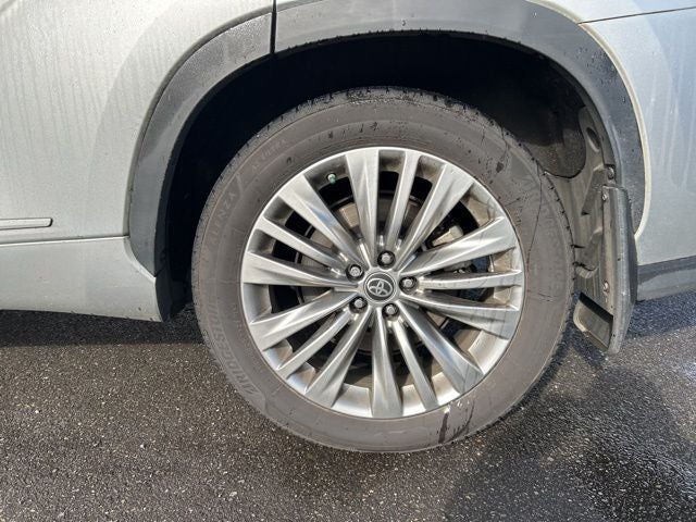 2024 Toyota Highlander Hybrid Platinum