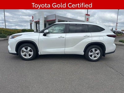 2024 Toyota Highlander LE