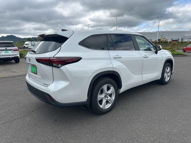 2024 Toyota Highlander LE