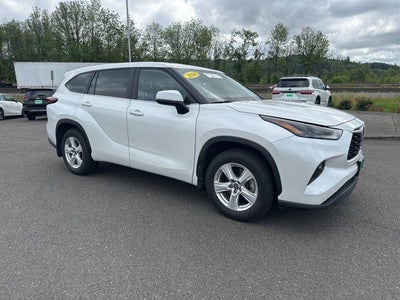 2024 Toyota Highlander LE