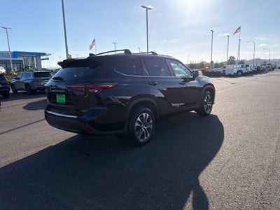 2024 Toyota Highlander XLE