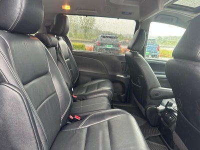 2015 Toyota Sienna SE Premium 8 Passenger