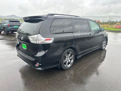 2015 Toyota Sienna SE Premium 8 Passenger