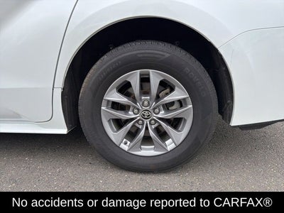 2023 Toyota Sienna XLE 8 Passenger