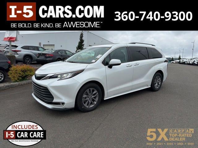 2023 Toyota Sienna XLE 8 Passenger