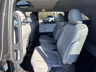 2025 Toyota Sienna XLE