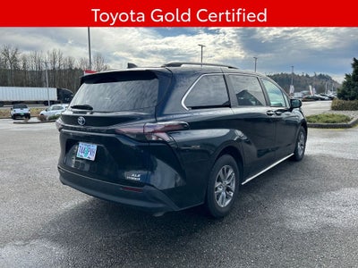 2024 Toyota Sienna XLE 8 Passenger